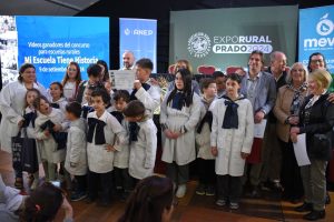 La escuela rural N° 60 de Cerro Largo obtuvo el primer premio del concurso “Mi escuela tiene historia”