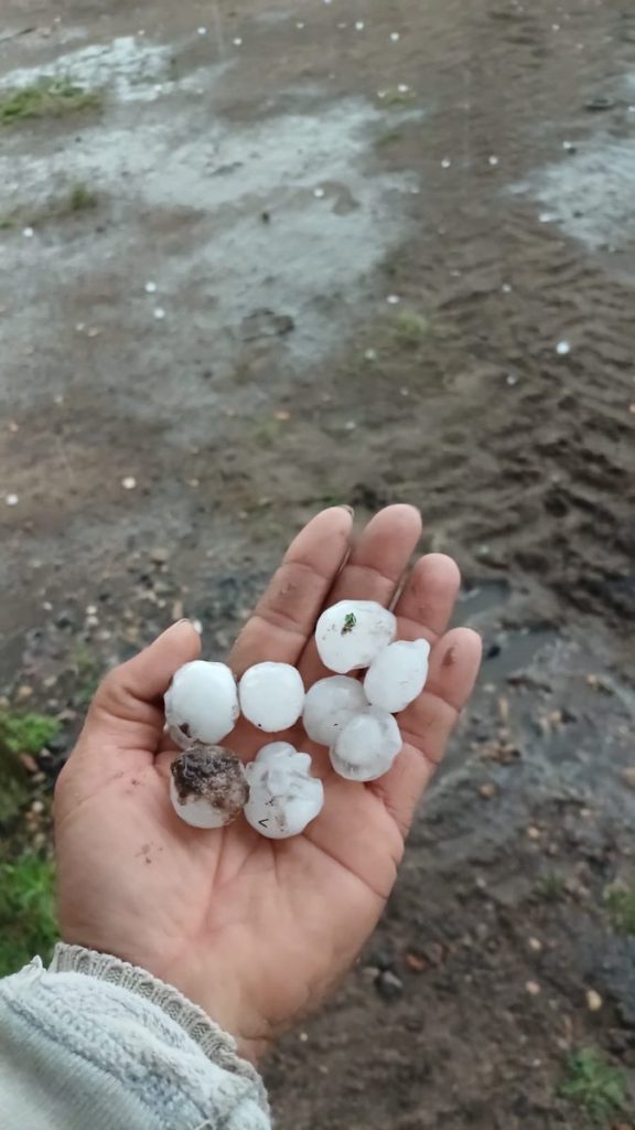 Lluvias intensas en Salto, con caída de granizo