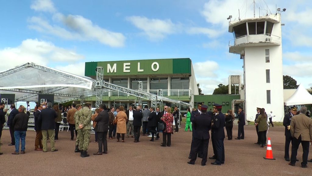 Se postergó la inauguración del Aeropuerto de Melo