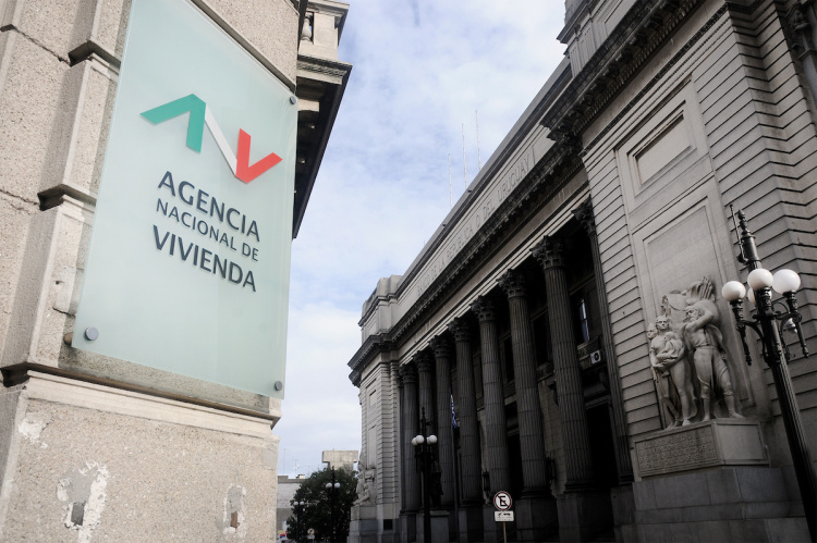 Plan UR: Casi 18 mil familias con créditos en la ANV se verán beneficiadas