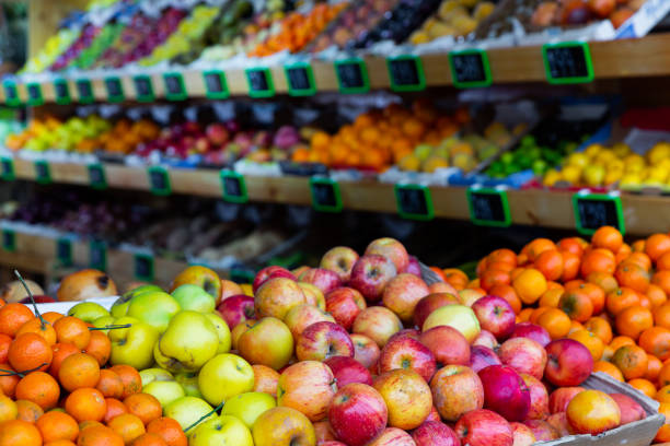 Precios de frutas y verduras varían entre un 50 y más de un 100% entre los diferentes puntos de venta minoristas