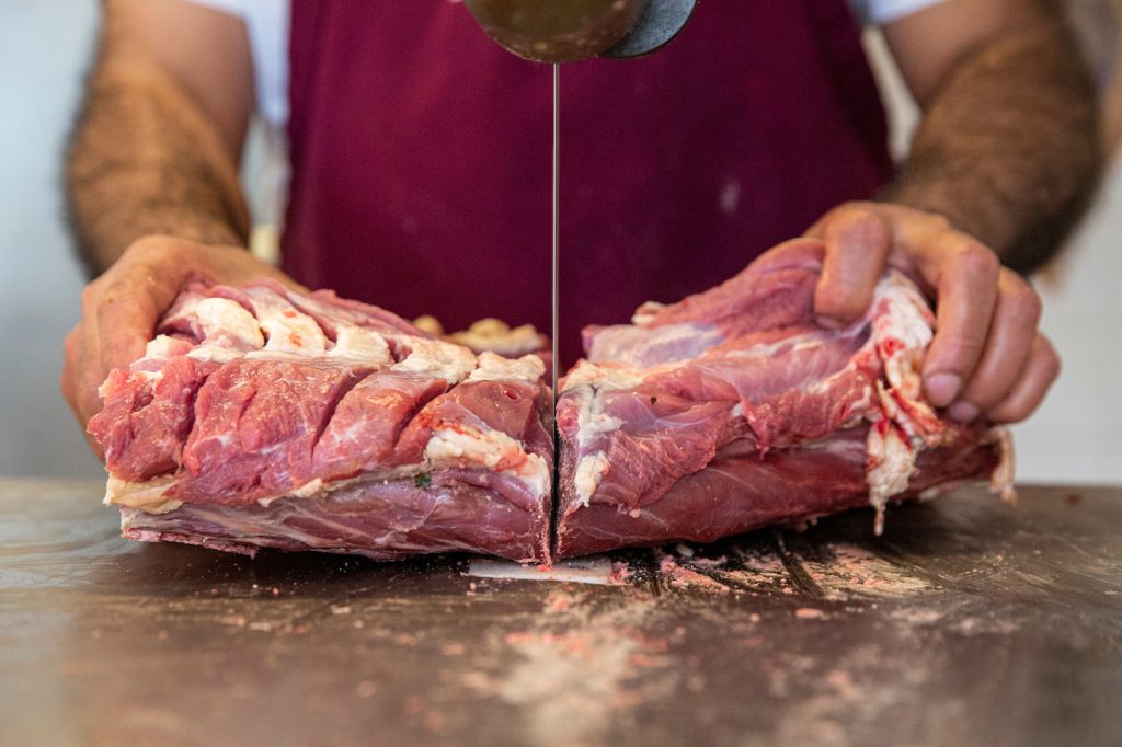 Ante el gran movimiento por las elecciones y el buen clima, desde la Unión de Vendedores de Carne se prevé un aumento en la venta de asado