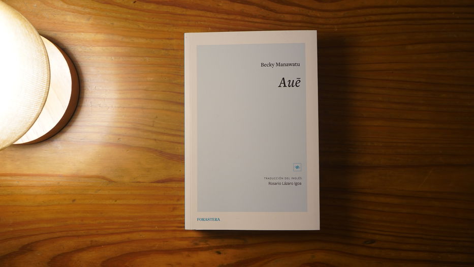 Rosario Lázaro Igoa sobre “Aué”, la novela de Becky Manawatu: “Este tipo de obras son joyas que ocurren poco pero que es bueno que sucedan”