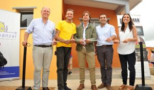 Entrega de viviendas en Cerro Largo con la presidencia del presidente Luis Lacalle Pou