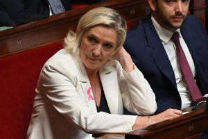 Marine Le Pen acusada de corrupción en Francia