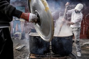 Ollas populares: el INDA asumirá parte de los apoyos que hoy brinda la IM