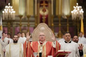 Columna desde el Vaticano con Anabella Aparicio en el cortejo fúnebre del Papa Francisco