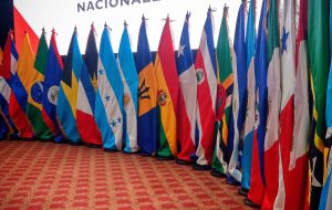 ¿Qué esperar de la reunión de la Celac en un contexto de “guerra” del comercio mundial?