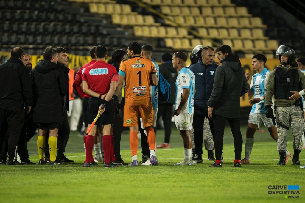La violencia en el fútbol uruguayo: la responsabilidad del Estado y de los clubes