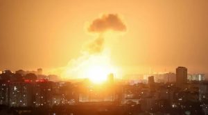 Rusia lanza ataque aéreo sobre Ucrania en plena negociación de paz: 12 muertos y un centenar de heridos