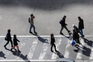 Bajaron la pobreza y la desigualdad en 2024