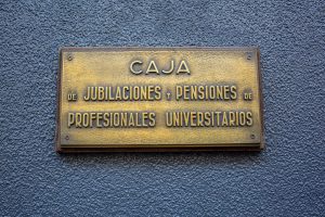 Director de la Caja de Profesionales: La propuesta del Ejecutivo “estaría haciendo mucho daño del que pretende subsanar”