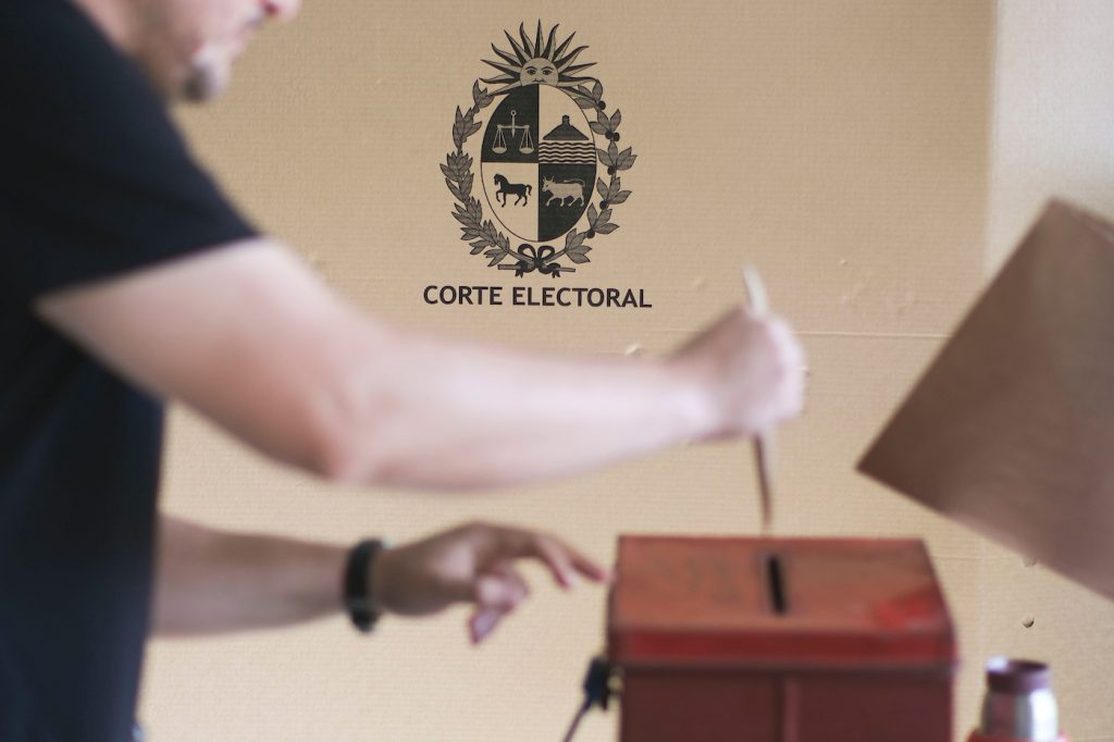 “Un sorteo no puede definir una elección”: Felipe Schipani presentó un proyecto del ley que propone nueva elección en caso de empate