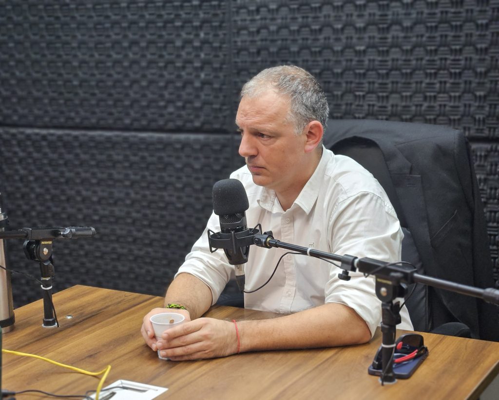 Quirici: «Si tenemos un problema en la educación hoy, es que los chiquilines están dejando de ir a clase»