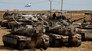 Israel lanza nueva ofensiva en Gaza, mientras negociadores siguen en Qatar