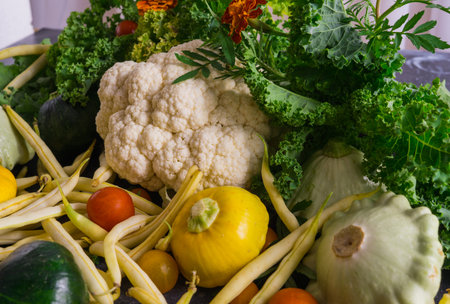 ¿Qué comemos hoy?: La UAM recomienda el consumo de coliflor, zanahoria, mandarina, limón, cebolla de verdeo y nuez pecán