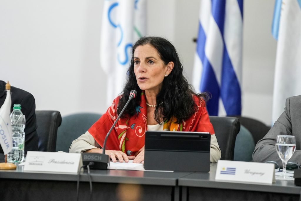 Arbeleche salió a responder al gobierno