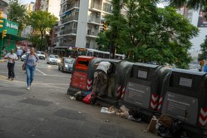 Herou: “los contenedores de Montevideo serán sustituidos por equipamiento residual intradomiciliario”