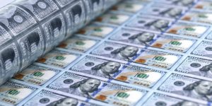 El dólar se seguirá debilitando; nivel de incertidumbre es el “más alto de la historia”, dijo el consultor Marcos Soto