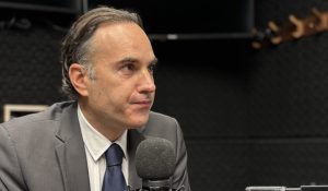 Tolosa: «Un salario real estable implica un aumento nominal de 4,5%»