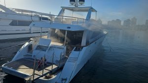 Otro yate se incendió en el puerto de Punta del Este y preocupa la posibilidad de una falla eléctrica general