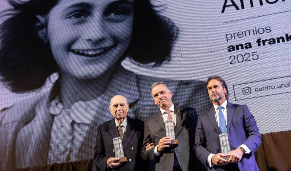 La imagen al mundo que mostraron Orsi, Lacalle Pou y Sanguinetti en Buenos Aires
