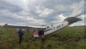 La avioneta que había sido robada hoy a la mañana en Rivera fue hallada horas después en un campo en Paraguay