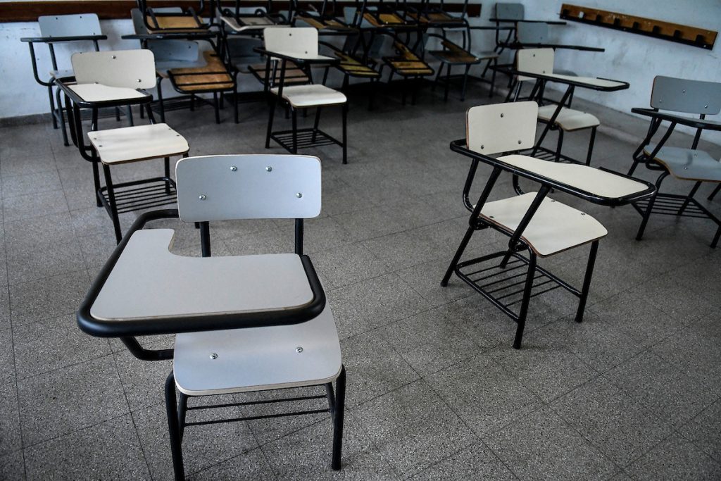 Fundación 3F: becas para terminar el liceo