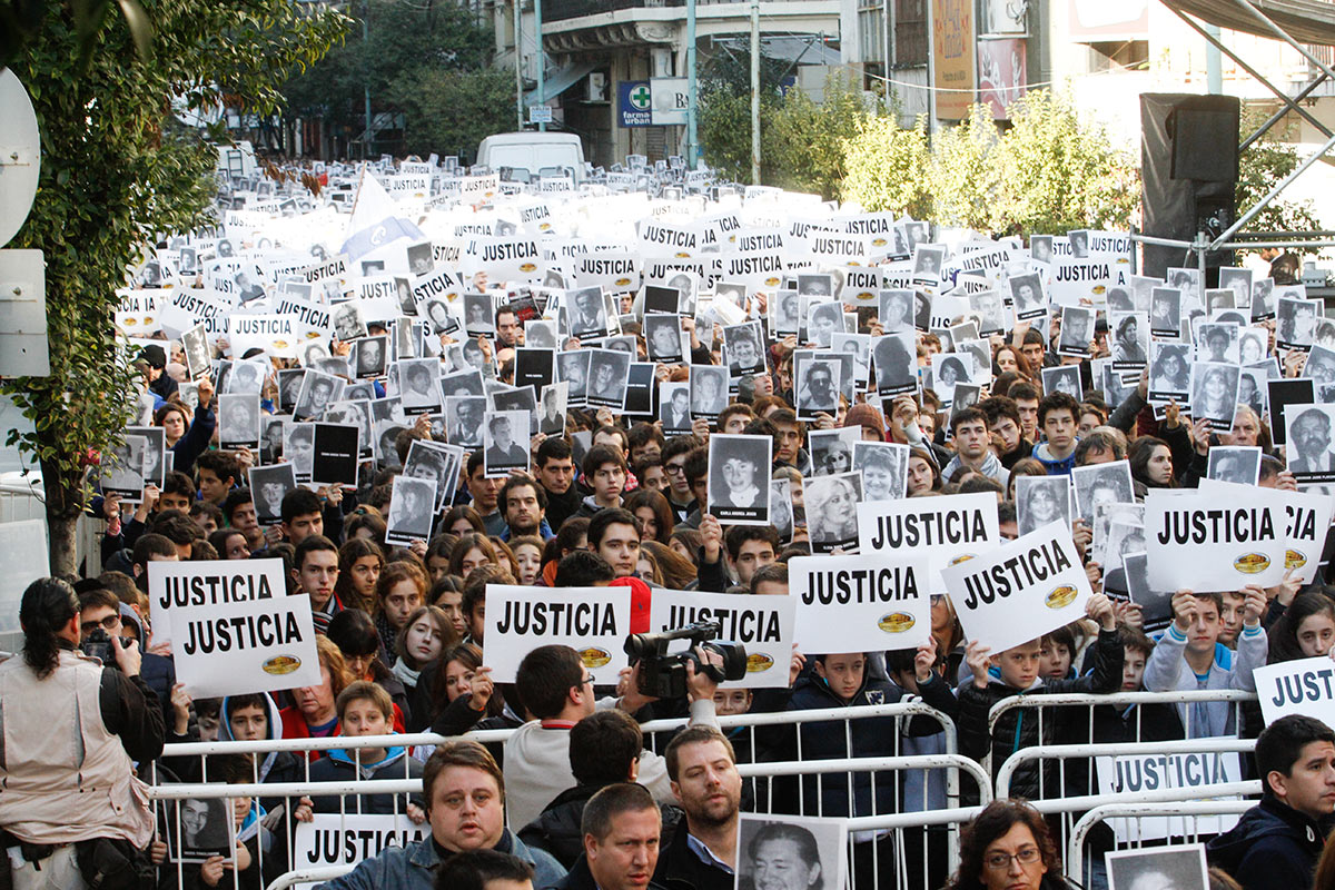 A 31 años del atentado a la AMIA, reclamos por justicia, novedades en la causa Nisman y clima político agitado en Buenos Aires