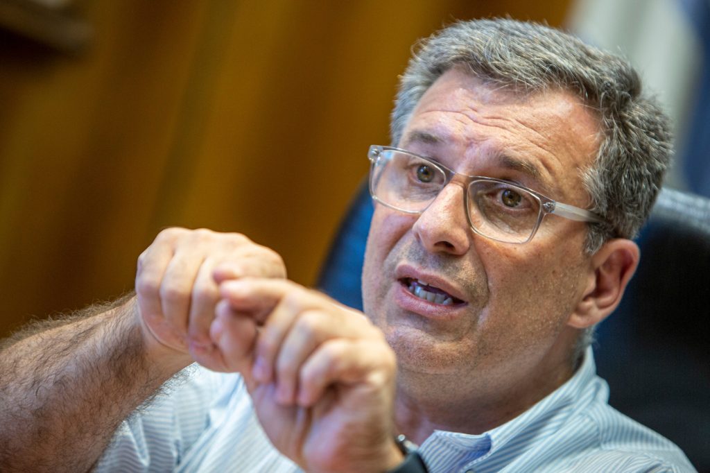 «Uruguay debe tomar en serio la eventualidad de un yacimiento petrolero y estar preparado como país», dijo Alejandro Stipanicic