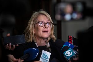 Auersperg sobre alerta roja por personas en calle: “Hubo una reacción tardía del gobierno. La alerta no fue por el frío, fueron las muertes”
