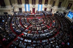 Congreso de Argentina: Insultos y empujones entre oficialismo y oposición