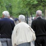 En 2070 habrá tres adultos mayores por cada niño: Las cifras que obligan a repensar el futuro