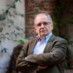 “Estamos en manos de un Kafka digital”: Álvaro Ahunchain sobre estafas, plataformas y cultura en crisis