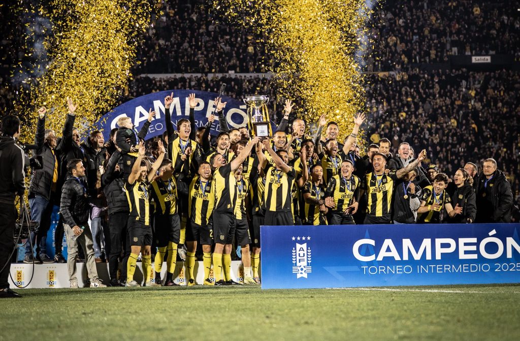 Peñarol se consagró campeón del Torneo Intermedio