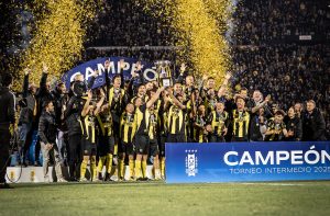 Peñarol se consagró campeón del Torneo Intermedio