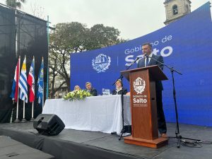 Albisu asumió la Intendencia de Salto y prometió transformar el departamento