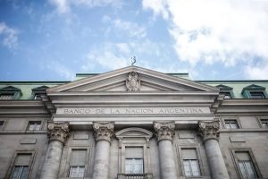 El FMI aprobó la revisión técnica del acuerdo con Argentina