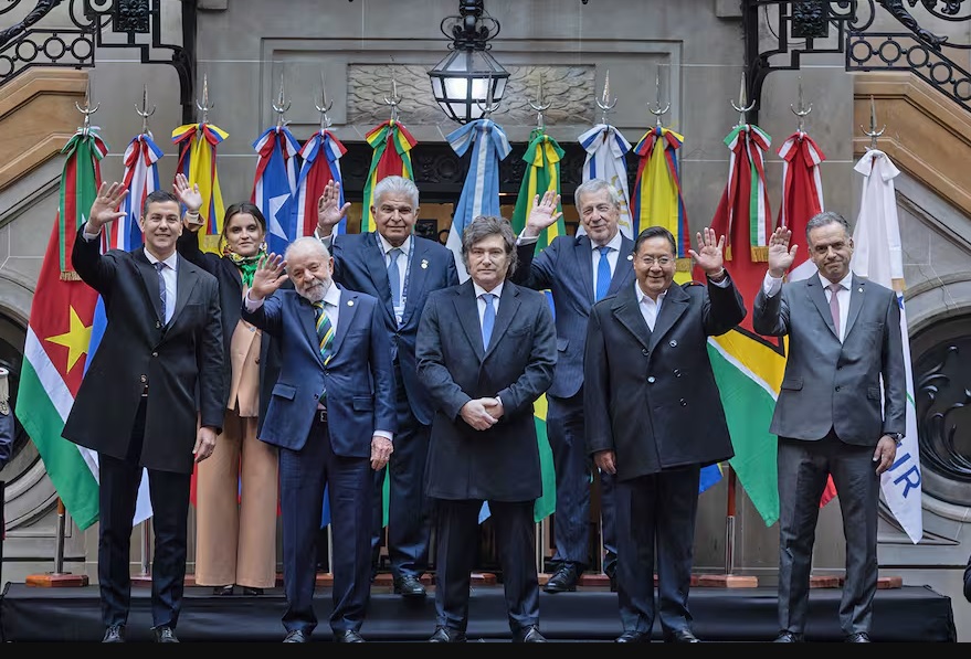 Cumbre del Mercosur: Milei traspasó la presidencia a Lula con reclamos de apertura y sin condena a Maduro