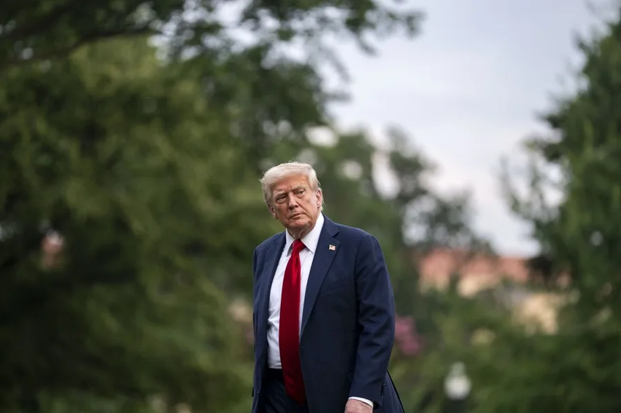 Los aranceles de Trump bajan las bolsas y se reúne urgentemente la UE