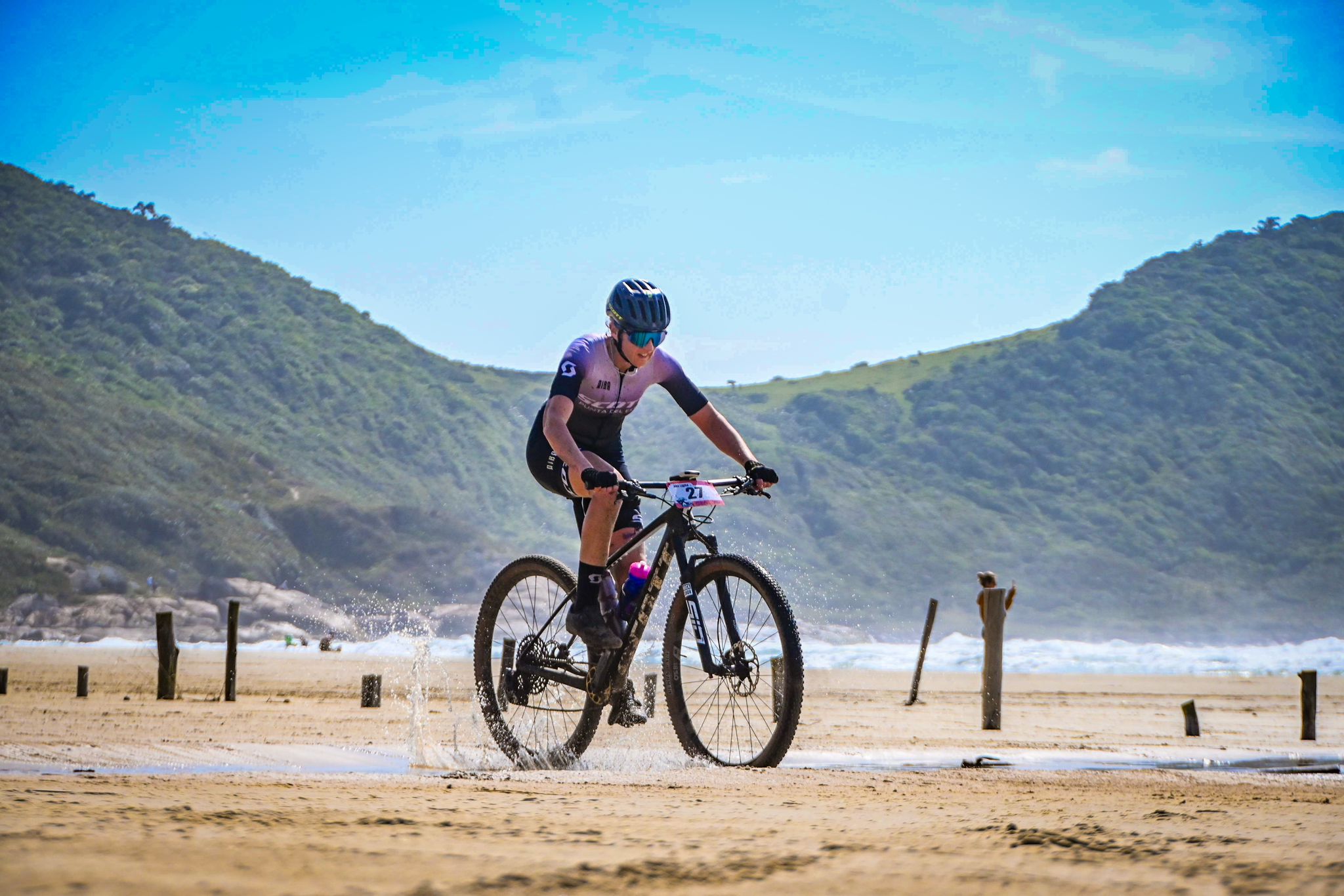 Ana Laura Fontes es maestra en Maldonado y campeona nacional de Mountain Bike y ahora busca ir al Mundial en Suiza