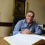 El intendente de Colonia apunta a modernizar la gestión y blindar la economía ante la brecha cambiaria con Argentina