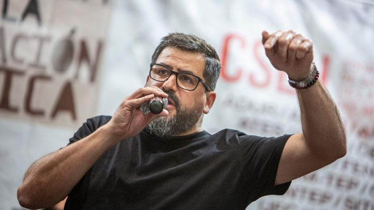 Reconocimiento facial en liceos: «Los parches no se resisten más en la educación», dice Fenapes