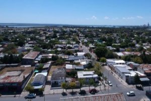 Comerciantes de Río Negro alertan por impacto negativo tras baja en el descuento de la nafta para departamentos en frontera con Argentina