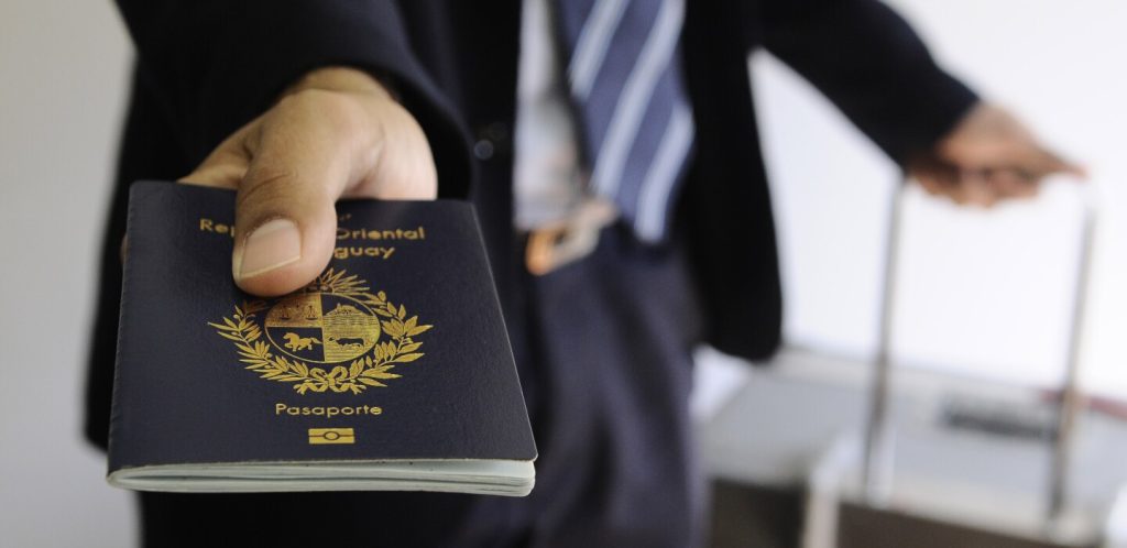 Trabajo de extranjeros en Uruguay | Análisis del Estudio Posadas