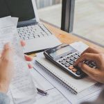 Más de 650.000 uruguayos enfrentan deudas impagas: La radiografía de un problema social creciente