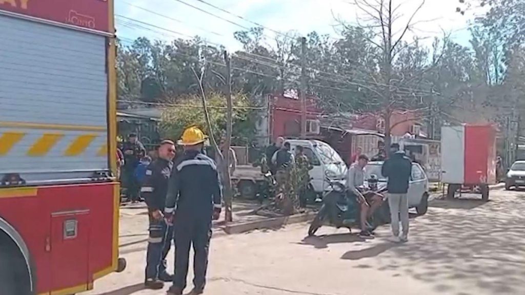 Incendio en Salto deja a un hombre y cuatro niños heridos, tres de los menores fueron trasladados al Centro de Quemados