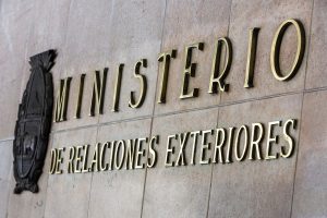 Equilibrios y desequilibrios de la Cancillería