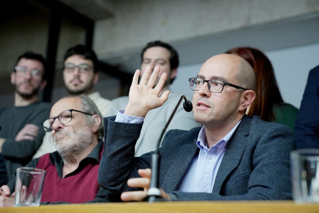 Cuestionamientos a Danza demoraron el comienzo de Comisión en el Parlamento