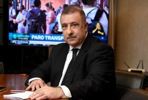 “También libertad”: Nelson Fernández recorre 40 años de democracia en 80 relatos